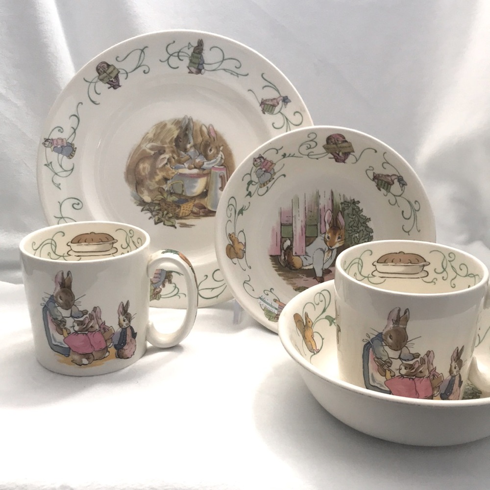 Vtg Wedgwood of Etruria & Barlaston “Greenline” Peter Rabbit Mug Beatrix Potter.